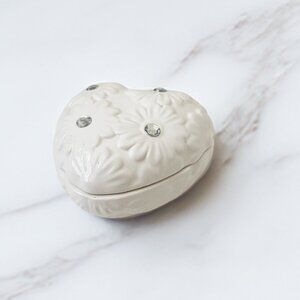 White Floral Heart-Shaped Jewelry Trinket Tray